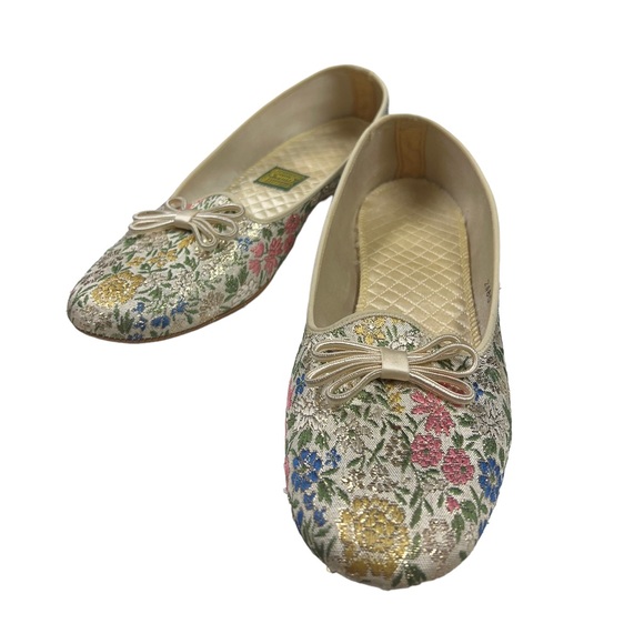 daniel green Shoes - Daniel Green slippers dressy house shoe like new condition size 9 fancy